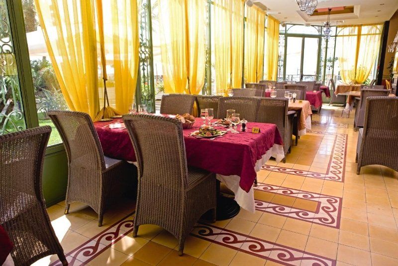 Hotel Vendome Menton - Reouverture מראה חיצוני תמונה